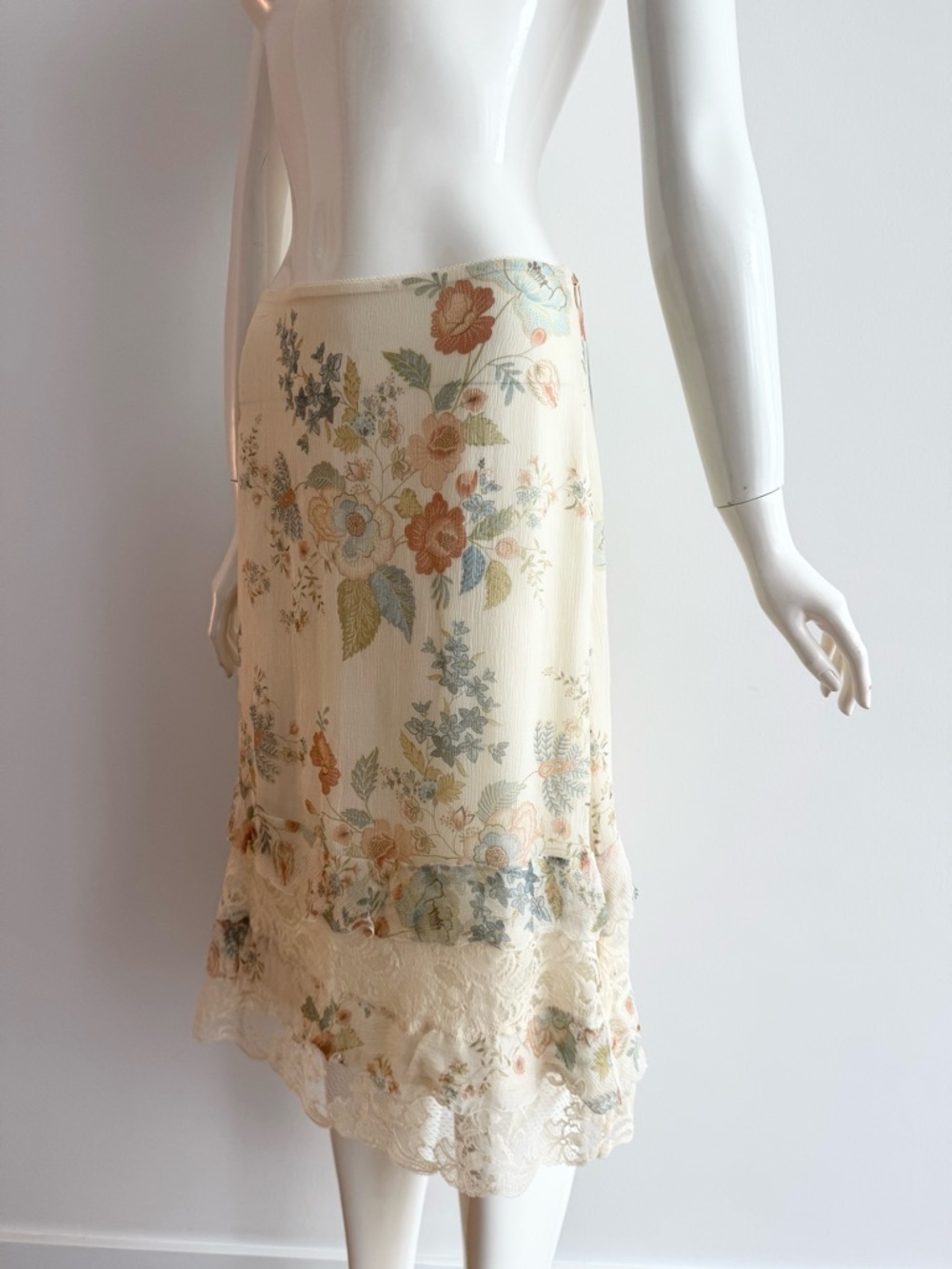Max Mara Silk Floral Lace Trim Midi Skirt - Cream with Pastel Florals - Picture 6 of 10
